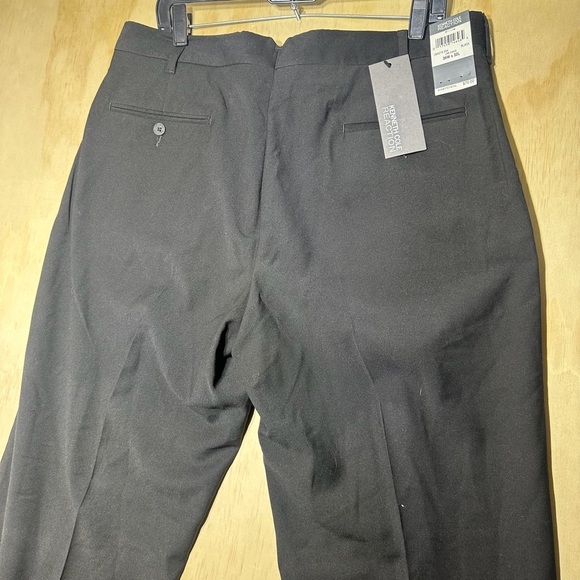Kenneth Cole Reaction Unlisted Dress Slacks Pants 36X32 Black - Picture 11 of 12